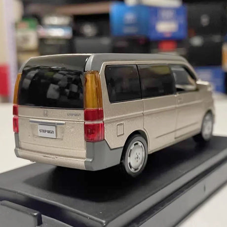 [Mtech] 1:43 Honda 2001 Stepwgn RF3 Gold Model Car Die-Cast