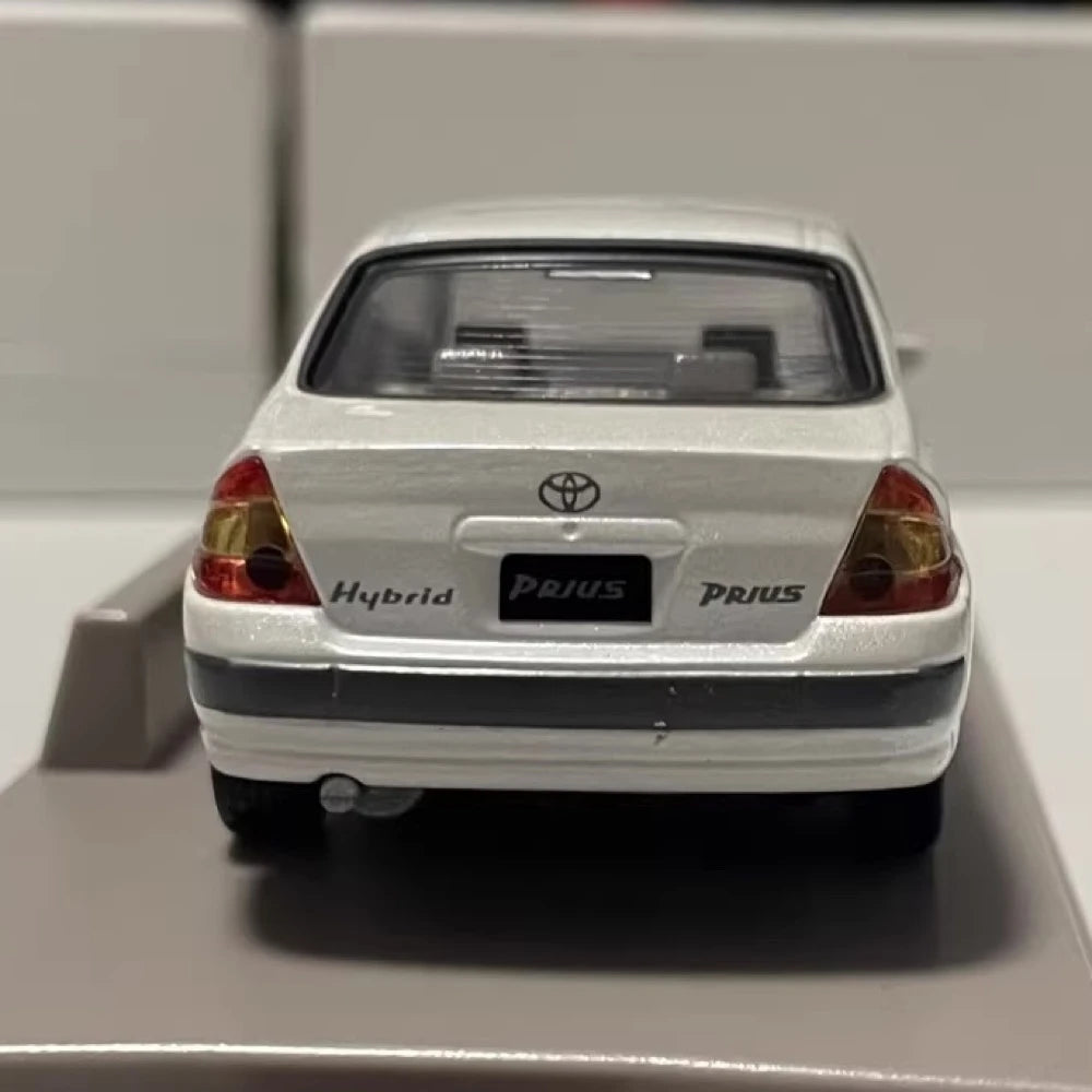 [Mtech] 1:43 Toyota 1997 Prius NHW10 White Model Car Die-Cast