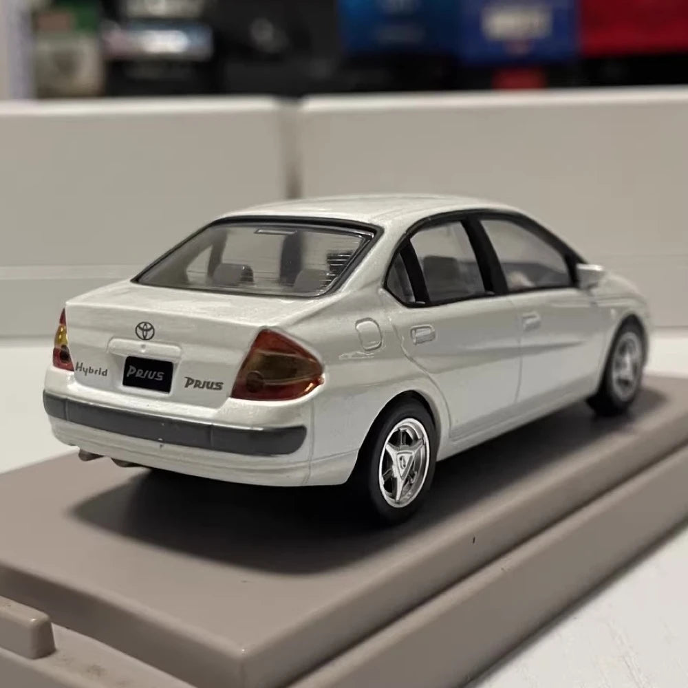[Mtech] 1:43 Toyota 1997 Prius NHW10 White Model Car Die-Cast