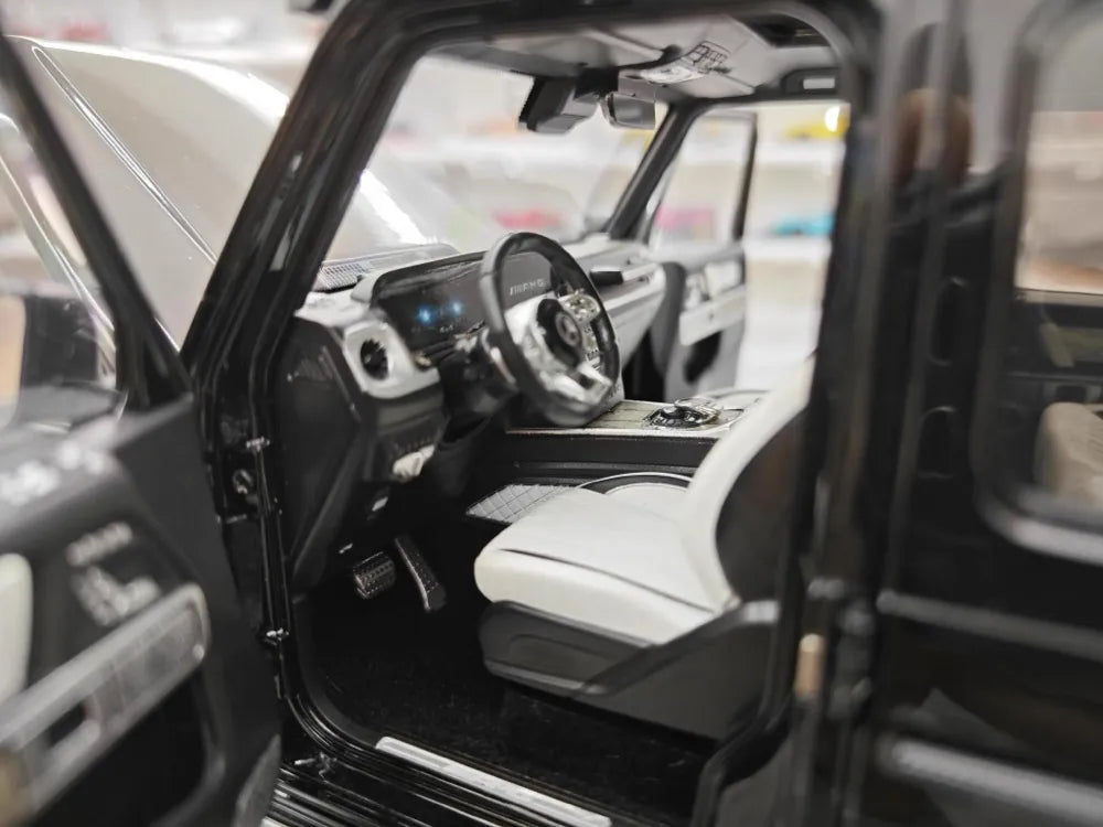[NZG] 1:18 Mercedes-AMG 2018 G63 4x4 Black Model Car Die-Cast