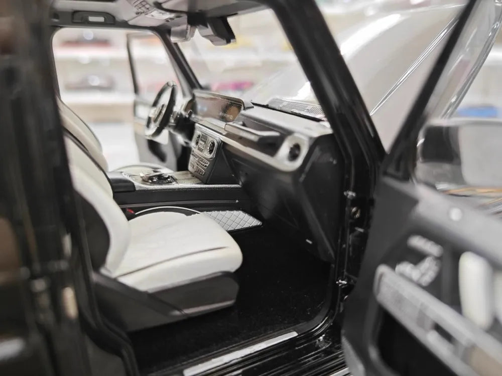 [NZG] 1:18 Mercedes-AMG 2018 G63 4x4 Black Model Car Die-Cast