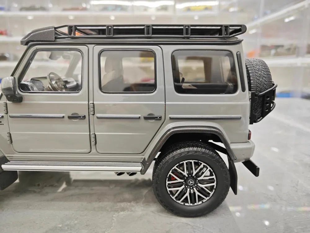 [NZG] 1:18 Mercedes-AMG 2018 G63 4x4 grå modellbil Die-Cast