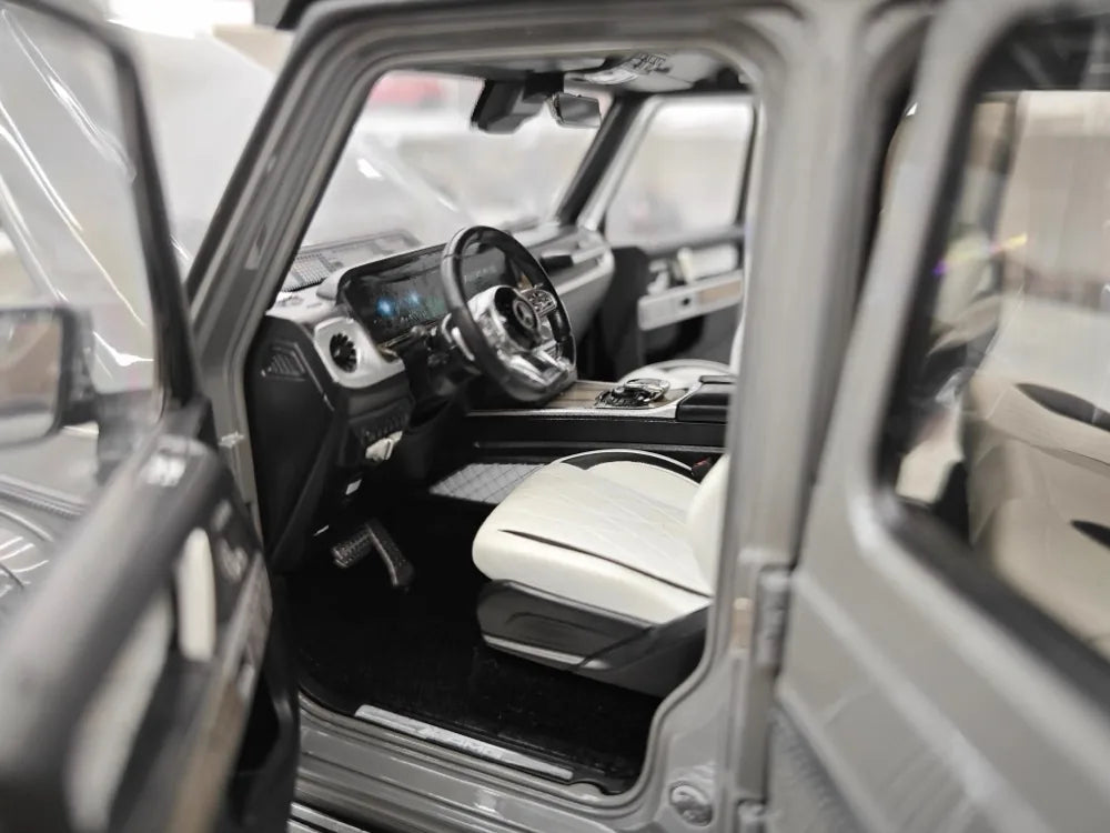 [NZG] 1:18 Mercedes-AMG 2018 G63 4x4 Gray Model Car Die-Cast