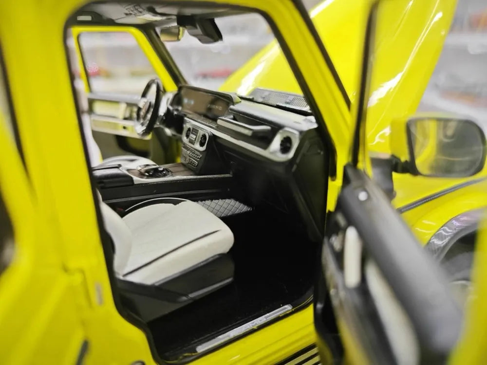 [NZG] 1:18 Mercedes-AMG 2018 G63 4x4 Yellow Model Car Die-Cast