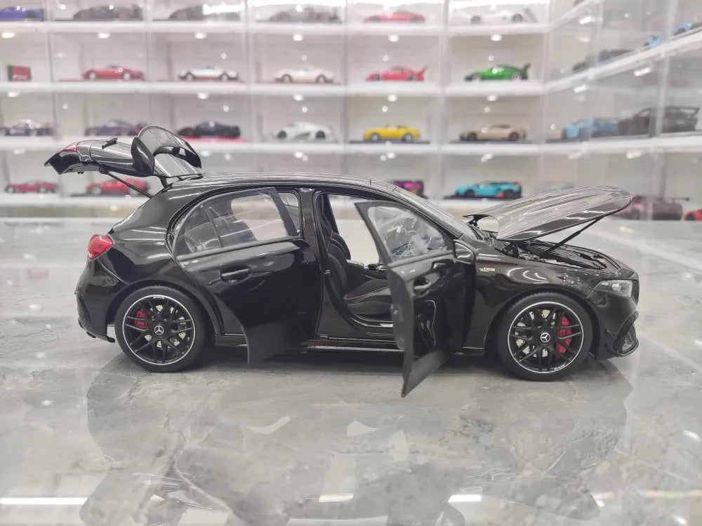 [NZG] 1:18 Mercedes-AMG 2020 A45 S Black Model Car Die-Cast
