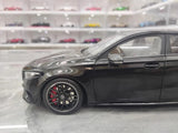 [NZG] 1:18 Mercedes-AMG 2020 A45 S Black Model Car Die-Cast