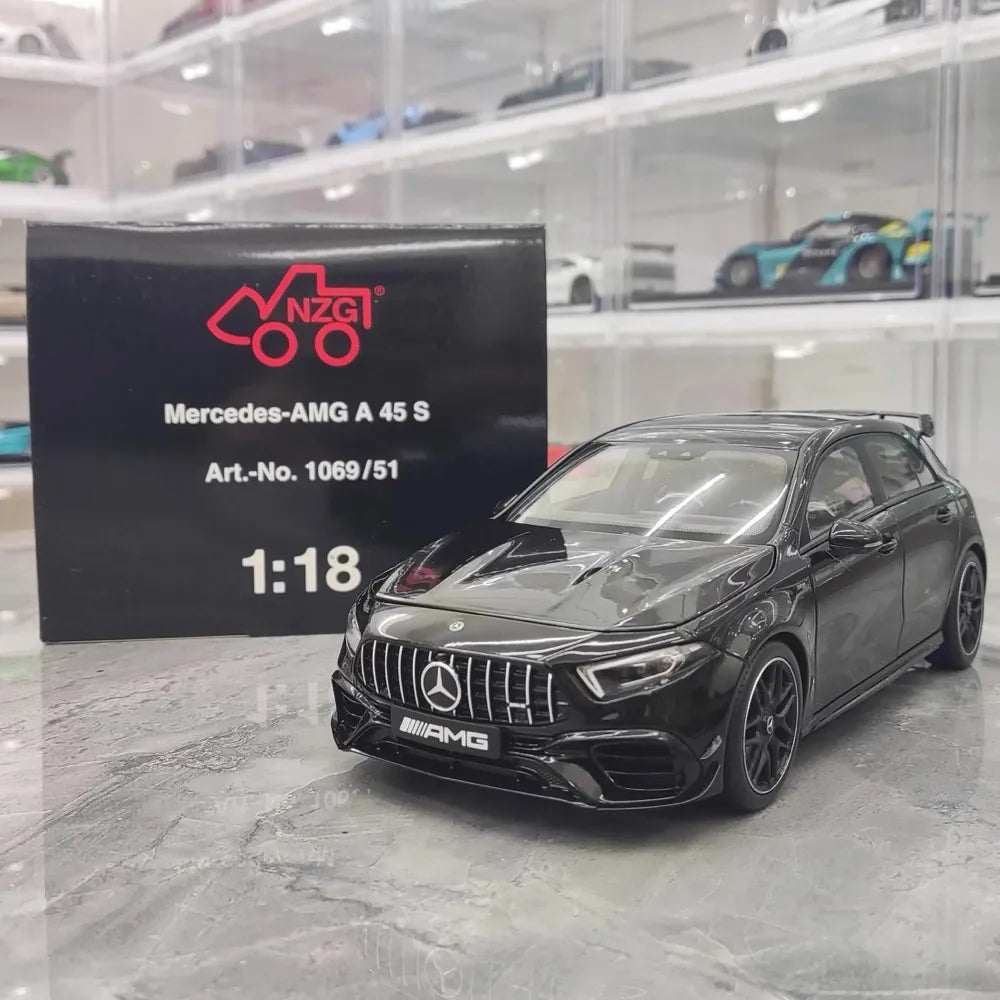 [NZG] 1:18 Mercedes-AMG 2020 A45 S Black Model Car Die-Cast