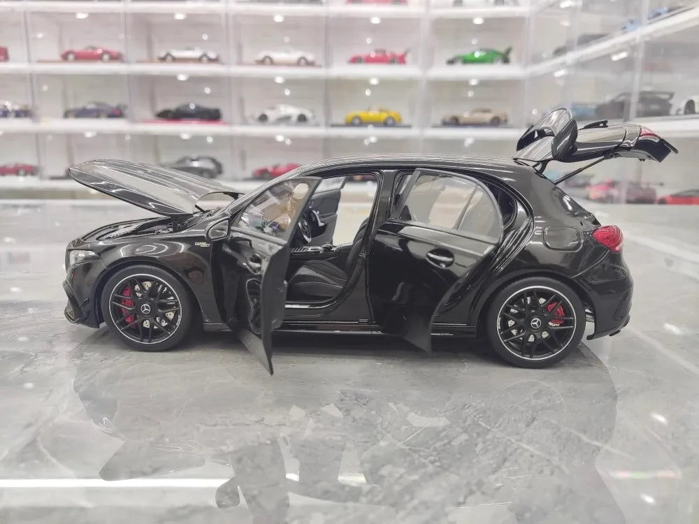 [NZG] 1:18 Mercedes-AMG 2020 A45 S Black Model Car Die-Cast