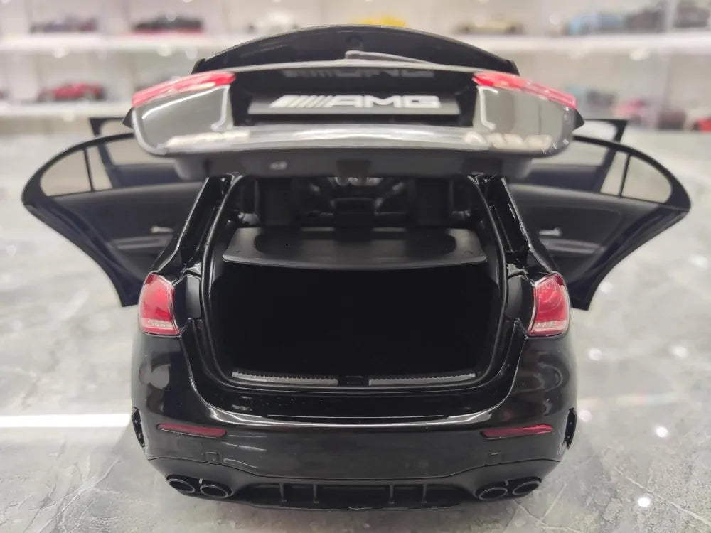 [NZG] 1:18 Mercedes-AMG 2020 A45 S Black Model Car Die-Cast