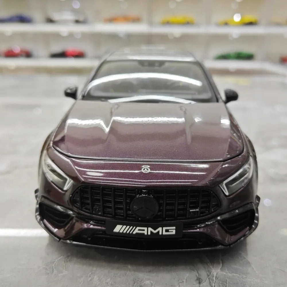 [NZG] 1:18 Mercedes-AMG 2020 A45 S paars modelauto Die-Cast