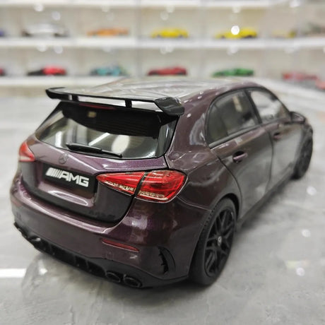 [NZG] 1:18 Mercedes-AMG 2020 A45 S paars modelauto Die-Cast