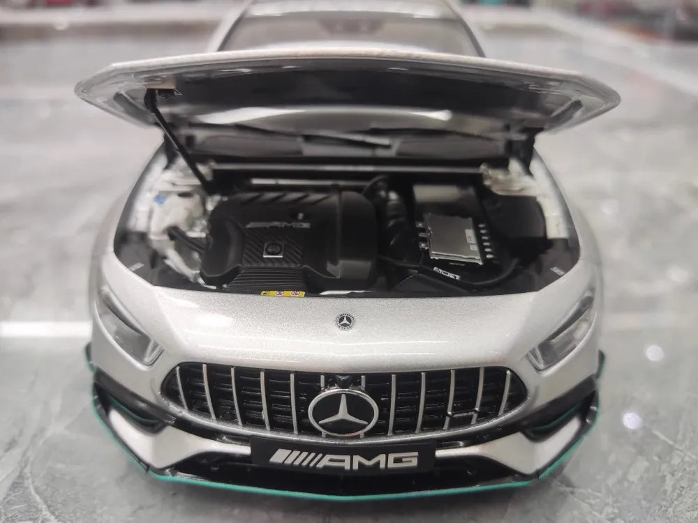 [NZG] 1:18 Mercedes-AMG 2020 A45 S Silver Model Car Die-Cast