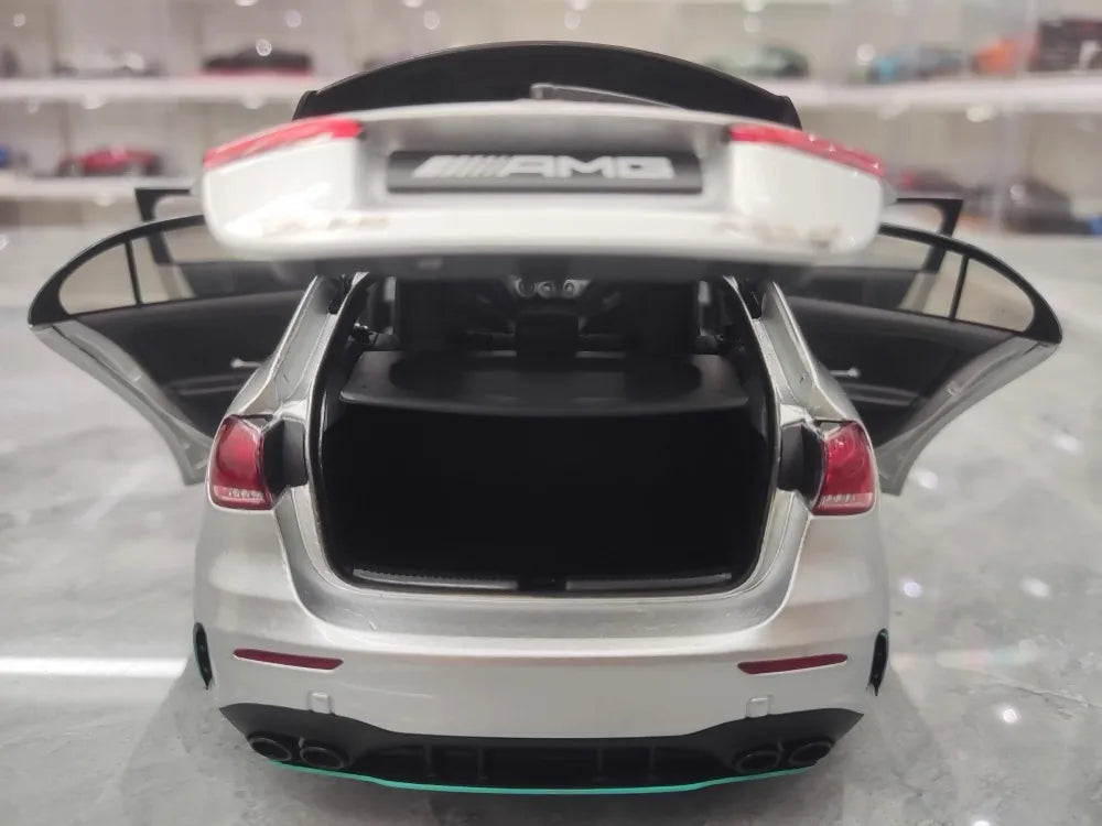 [NZG] 1:18 Mercedes-AMG 2020 A45 S Silver Model Car Die-Cast