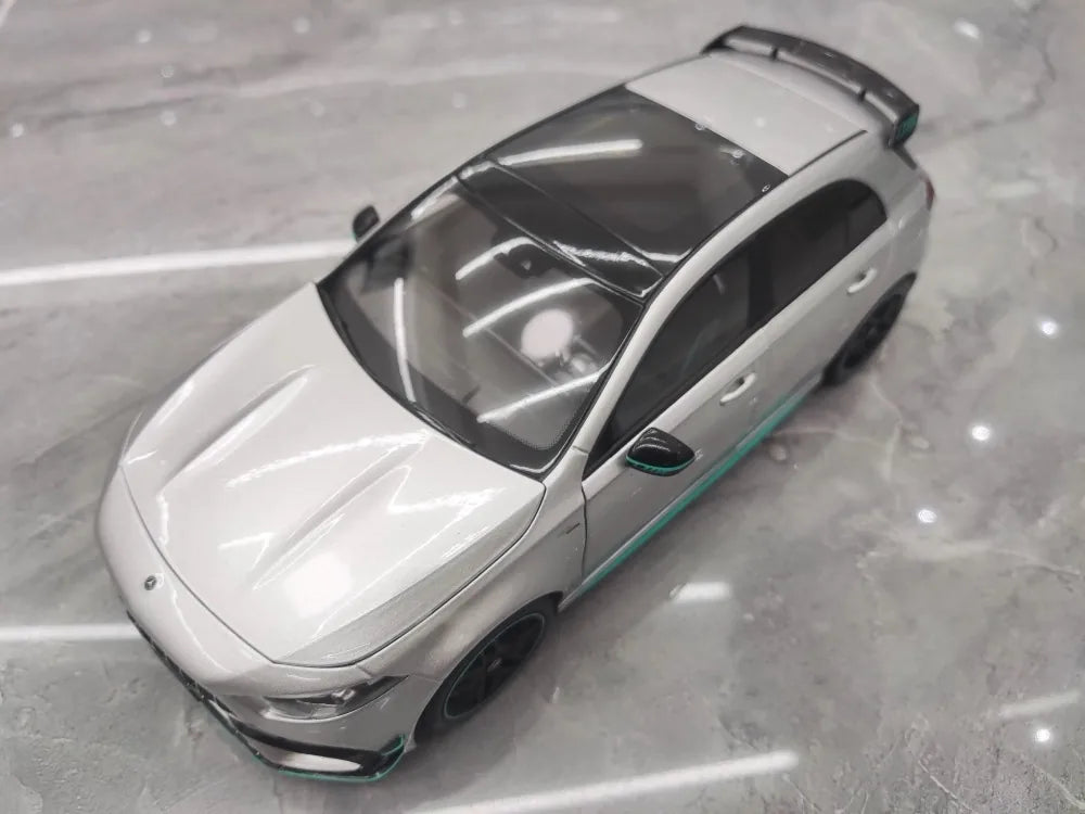 [NZG] 1:18 Mercedes-AMG 2020 A45 S Silver Model Car Die-Cast