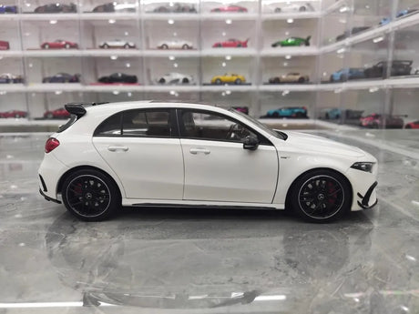 [NZG] 1:18 Mercedes-AMG 2020 A45 S White Model Car Die-Cast