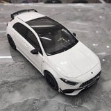 [NZG] 1:18 Mercedes-AMG 2020 A45 S White Model Car Die-Cast