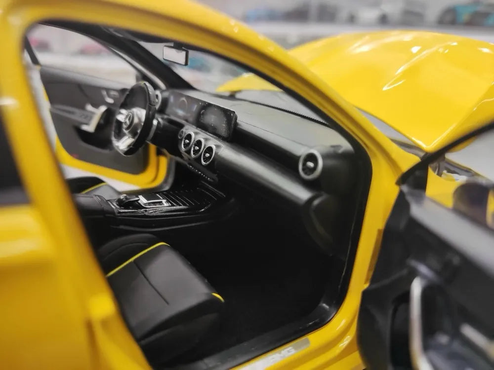 [NZG] 1:18 Mercedes-AMG 2020 A45 S jaune voiture miniature Die-Cast