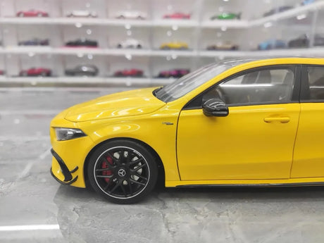 [NZG] 1:18 Mercedes-AMG 2020 A45 S Yellow Model Car Die-Cast