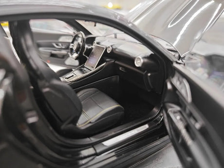 [NZG] 1:18 Mercedes-AMG 2024 GT63 Black Model Car Die-Cast