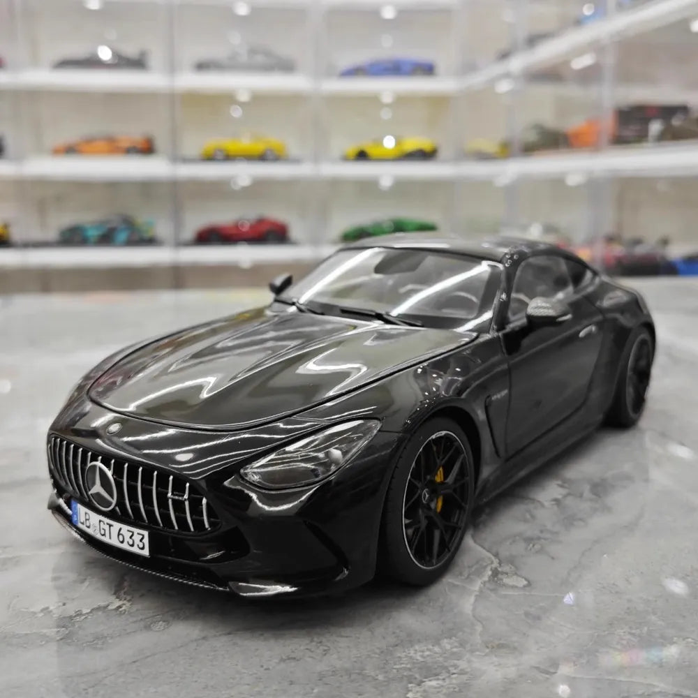 [NZG] 1:18 Mercedes-AMG 2024 GT63 Black Model Car Die-Cast