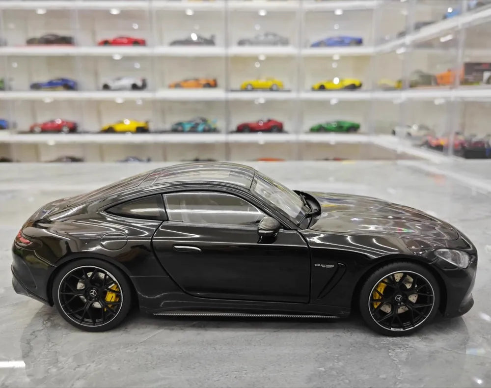 [NZG] 1:18 Mercedes-AMG 2024 GT63 Black Model Car Die-Cast
