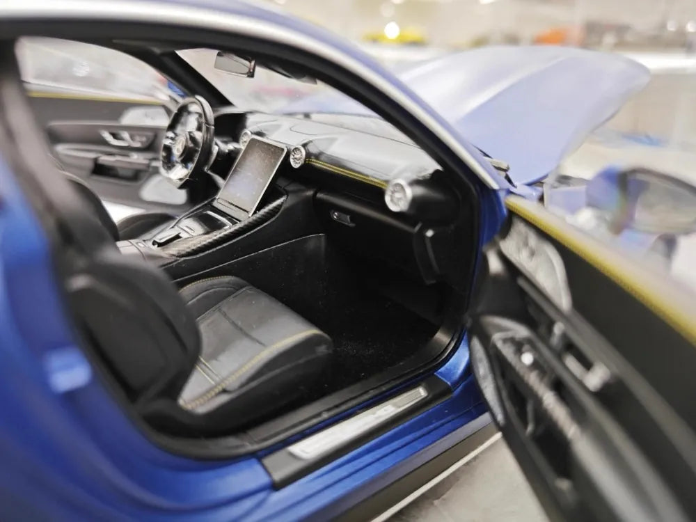 [NZG] 1:18 Mercedes-AMG 2024 GT63 Blue Model Car Die-Cast