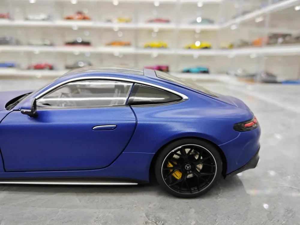 [NZG] 1:18 Mercedes-AMG 2024 GT63 Blue Model Car Die-Cast