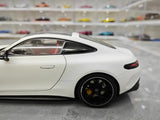 [NZG] 1:18 Mercedes-AMG 2024 GT63 valkoinen pienoismalli Die-Cast