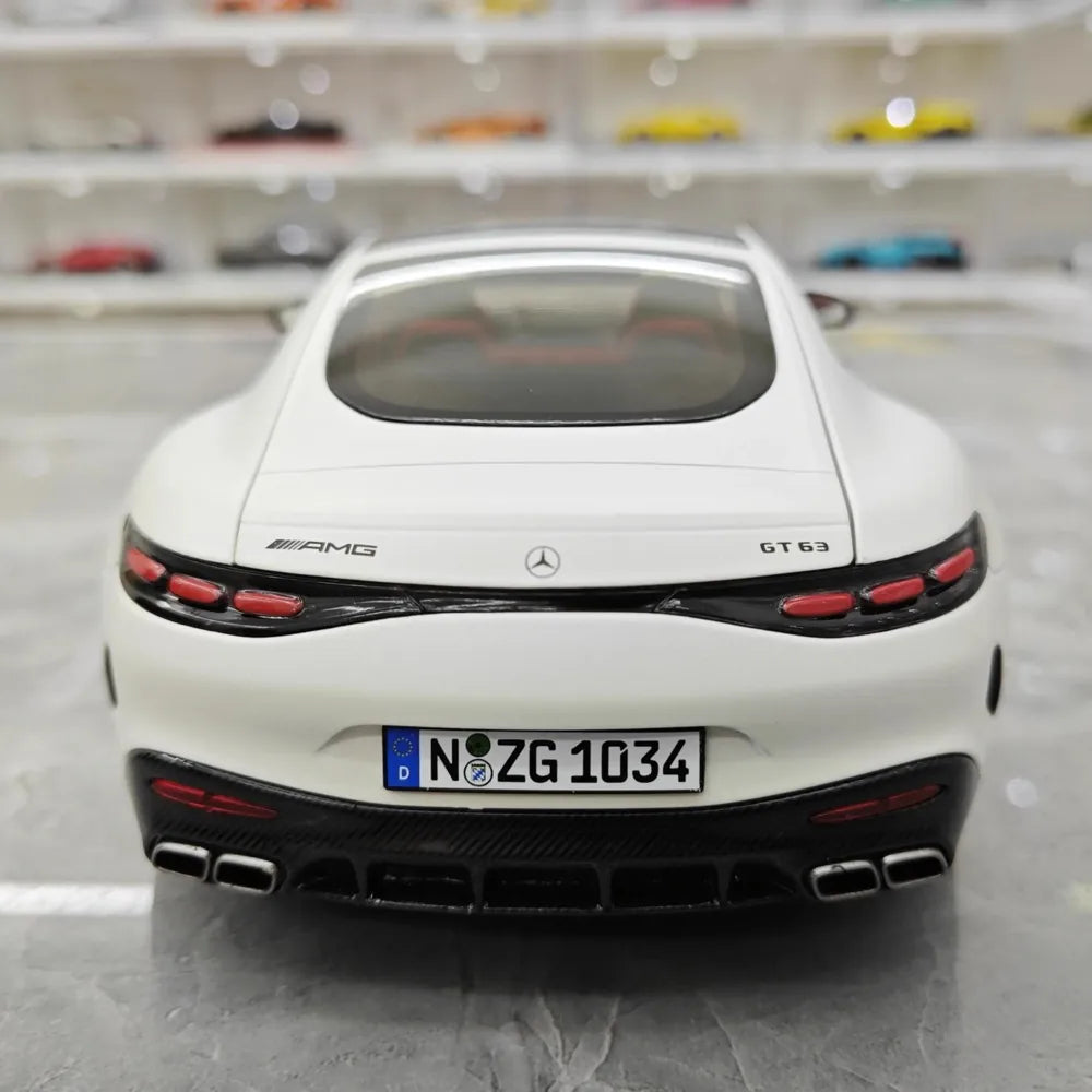 [NZG] 1:18 Mercedes-AMG 2024 GT63 White Model Car Die-Cast