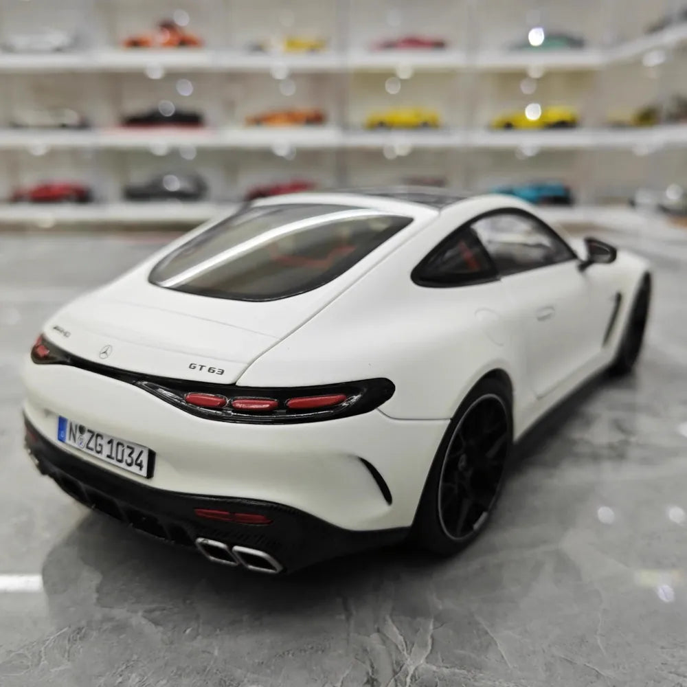 [NZG] 1:18 Mercedes-AMG 2024 GT63 valkoinen pienoismalli Die-Cast