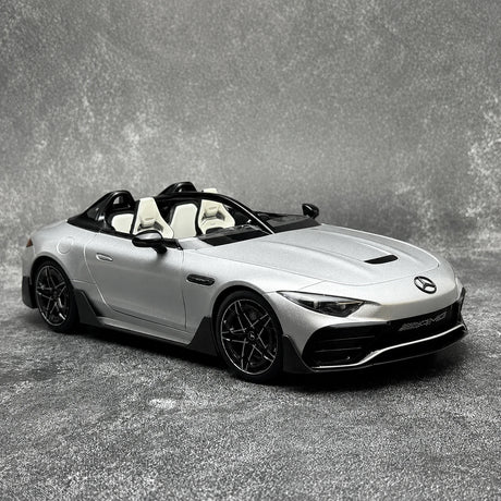 NZG Mercedes-AMG 2025 PureSpeed Mystic Silver Magno 1:18 – Modello Pressofuso da collezione