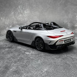 NZG Mercedes-AMG 2025 PureSpeed Mystic Silver Magno 1:18 – Verzamelbare gietijzer model gietijzer