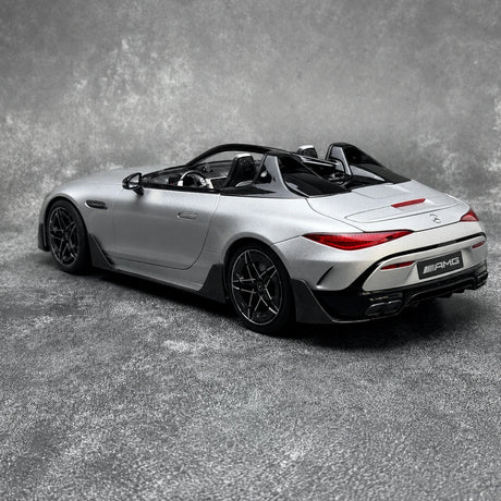 NZG Mercedes-AMG 2025 PureSpeed Mystic Silver Magno 1:18 – Modello Pressofuso da collezione