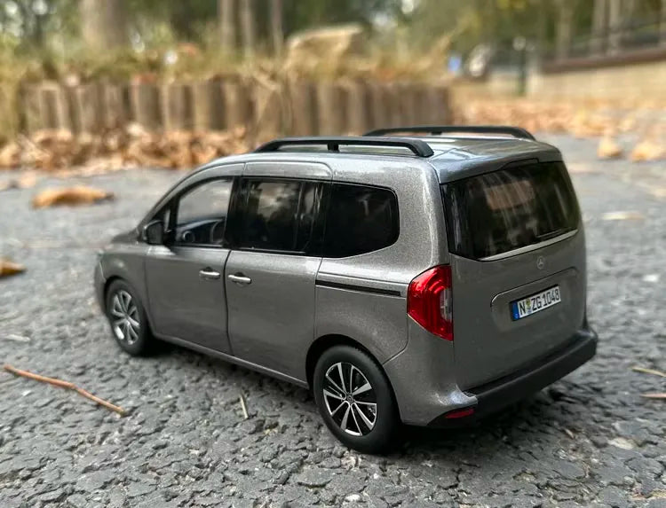 [NZG] 1:18 Mercedes-Benz 2022 T-Class Gray Model Car Die-Cast