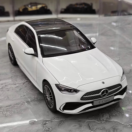 [NZG] 1:18 Mercedes-Benz 2025 C-Class C260 White Model Car Die-Cast