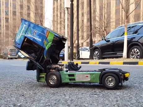 [NZG] 1:18 Mercedes-Benz Actros Wolf Transporte Edition Model Car Die-Cast