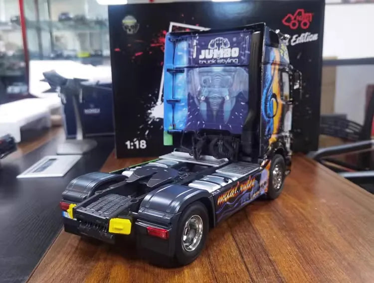 [NZG] 1:18 Mercedes-Benz Actros Wolf Transporte edizione modellino di auto Die-Cast