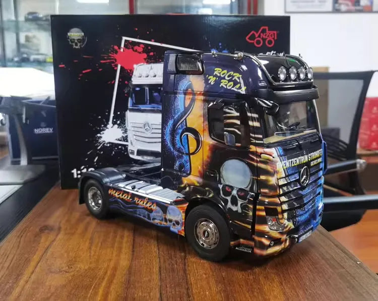[NZG] 1:18 Mercedes-Benz Actros Wolf Transporte edizione modellino di auto Die-Cast