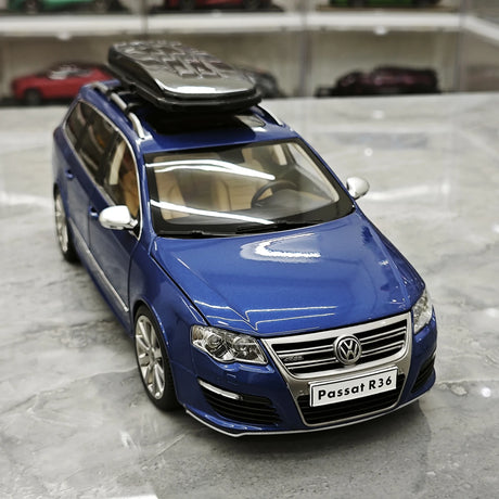 NZG Volkswagen 2009 Passat R36 Estate Biscay Blue 1:18 – Modello da collezione pressofuso