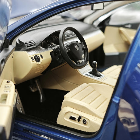 NZG Volkswagen 2009 Passat R36 Estate Biscay Blue 1:18 – Modello da collezione pressofuso