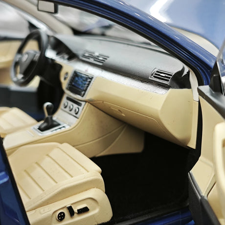 NZG Volkswagen 2009 Passat R36 Estate Biscay Blue 1:18 – Modello da collezione pressofuso