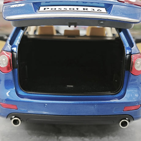 NZG Volkswagen 2009 Passat R36 Estate Biscay Blue 1:18 – Modello da collezione pressofuso