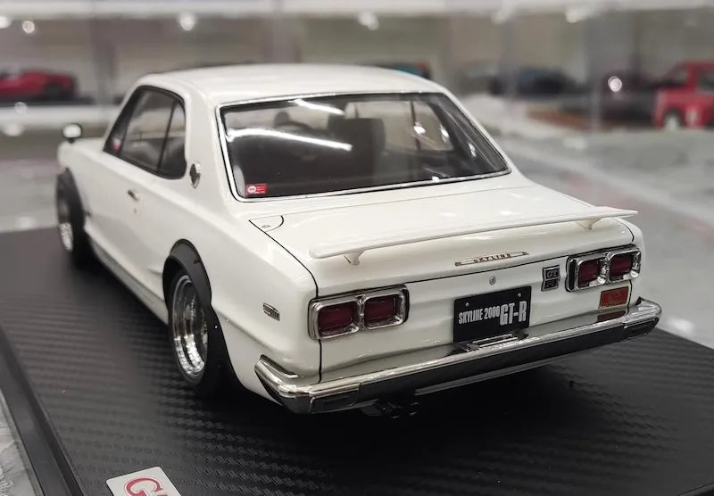 1:18 Nissan 1970 Skyline 2000 GT-R KPGC10 White Die Cast Model Car