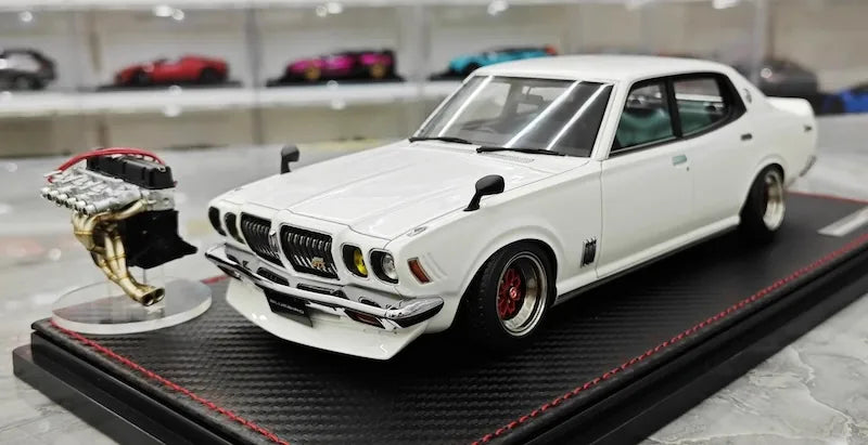 1:18 Nissan 1971 Bluebird U 2000GTX G610 Silver Die Cast Model Car