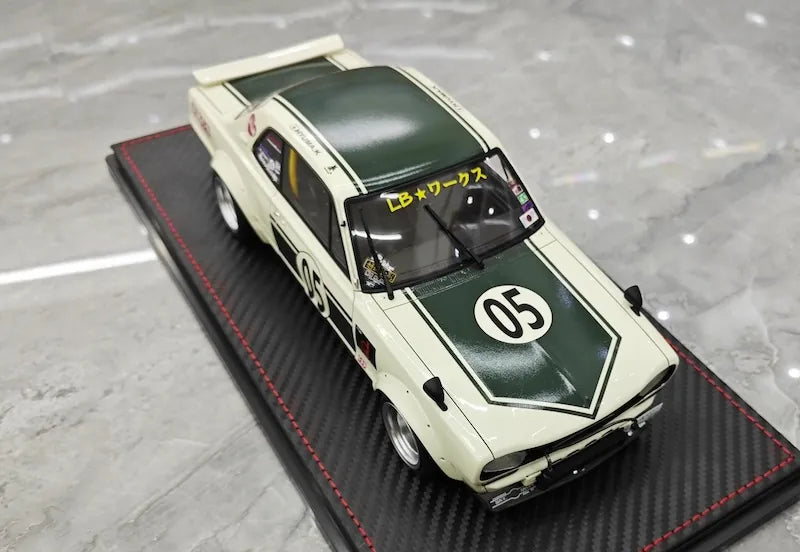 1:18 Nissan 1971 Skyline 2000 GT-R Hakosuka LBWK JTCC Die Cast Model Car