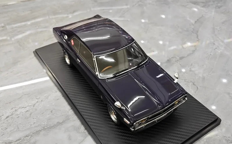 1:18 Nissan 1972 Laurel 2000SGX C130 Purple Die Cast Model Car