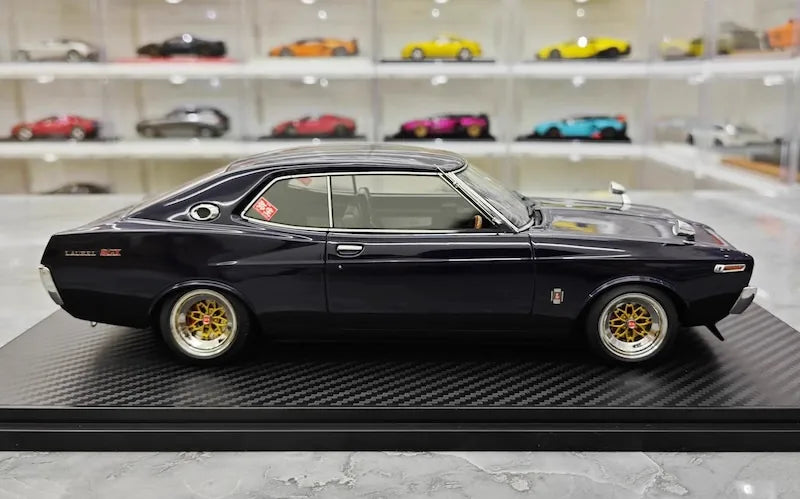 1:18 Nissan 1972 Laurel 2000SGX C130 Purple Die Cast Model Car