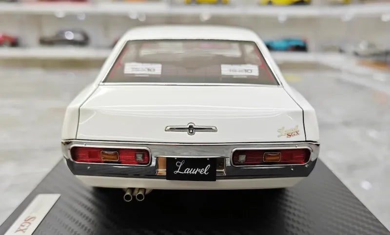1:18 Nissan 1972 Laurel 2000SGX C130 White Die Cast Model Car