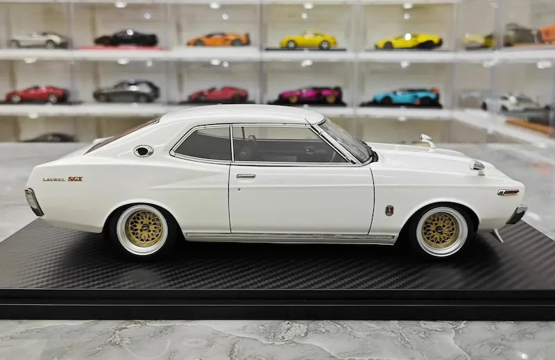 1:18 Nissan 1972 Laurel 2000SGX C130 White Die Cast Model Car