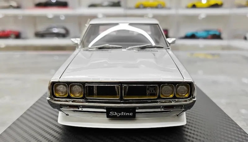 1:18 Nissan 1972 Skyline 2000 GT-X GC110 Silver Die Cast Model Car